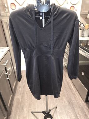 No Boundaries Black Hooded Tunic Top